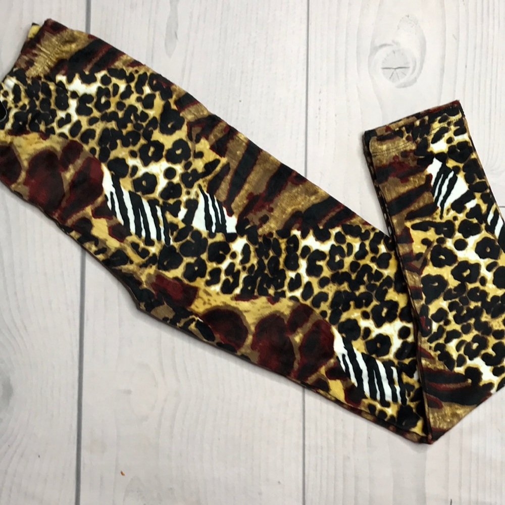Velvet Leopard Printed Leggings